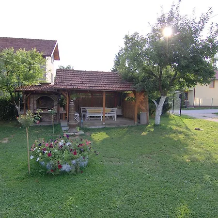 Сasa de vacaciones Sunny Garden *